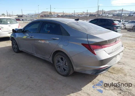 2022 Hyundai Elantra Sel z USA, uszkodzony, nr VIN KMHLS4AG8NU307003